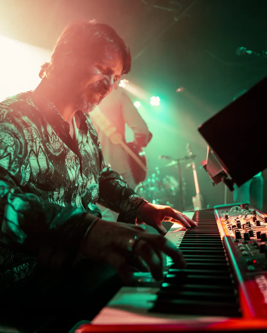Frank Saia performing on keyboards with The Mountain Jam Band